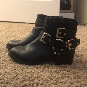 Ankle booties